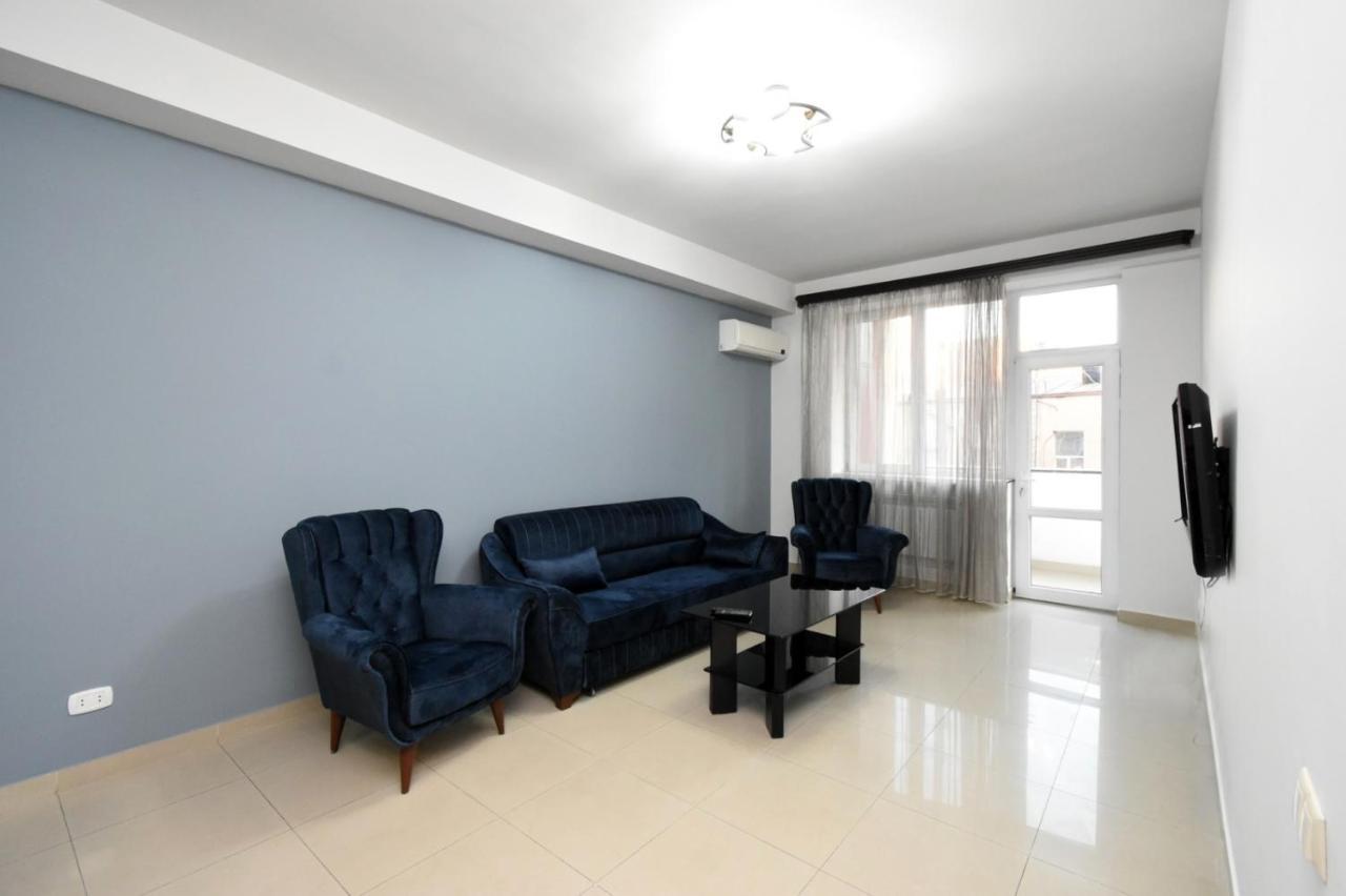 Mini Hotel Jerevan Buitenkant foto
