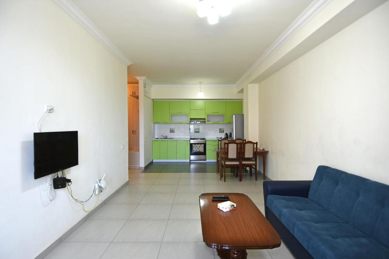 Mini Hotel Jerevan Buitenkant foto